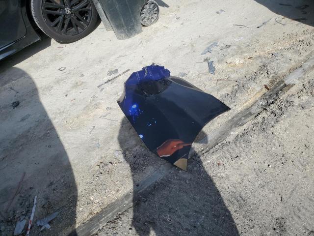 5TDKK3DC2DS318634 - 2013 TOYOTA SIENNA LE GRAY photo 13