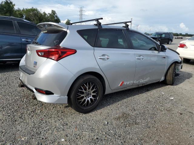 JTNKARJE1HJ532069 - 2017 TOYOTA COROLLA IM SILVER photo 3