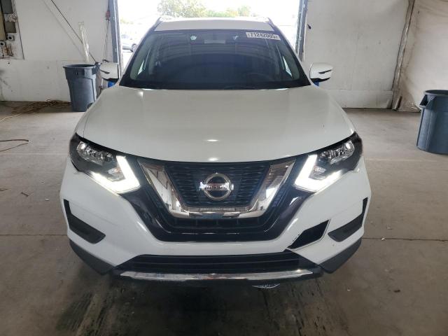 KNMAT2MT5HP605310 - 2017 NISSAN ROGUE S WHITE photo 5