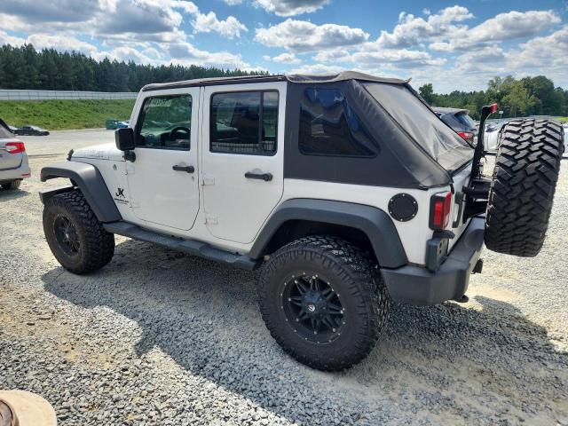 1C4BJWDG1GL215024 - 2016 JEEP WRANGLER U SPORT თეთრი ფოტო 2