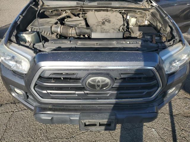 3TMAZ5CN9JM061926 - 2018 TOYOTA TACOMA DOUBLE CAB GRAY photo 11