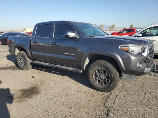 3TMAZ5CN9JM061926 - 2018 TOYOTA TACOMA DOUBLE CAB GRAY photo 4