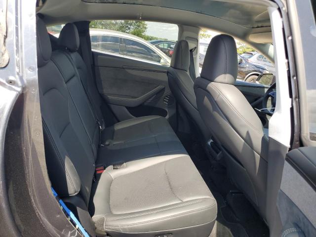 7SAYGDEDXTF385142 - 2026 TESLA MODEL Y 灰色 照片 10