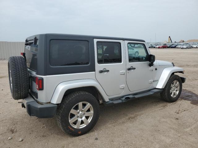 1C4HJWEG6CL179124 - 2012 JEEP WRANGLER UNLIMITED SAHARA 银色 照片 3