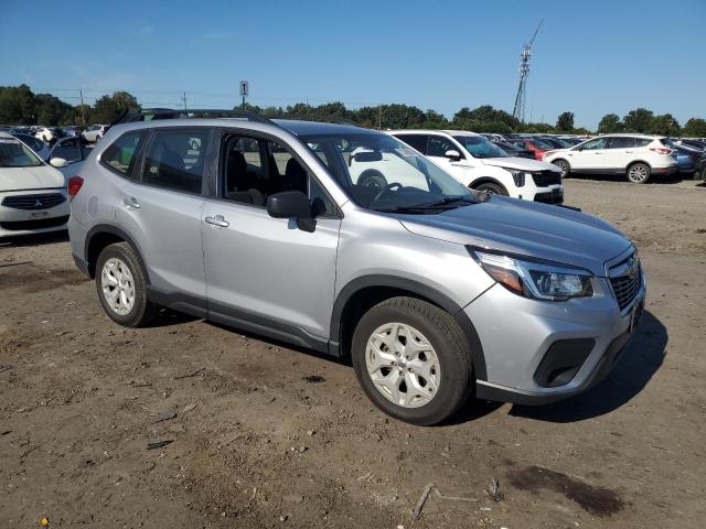 JF2SKADC6LH597319 - 2020 SUBARU FORESTER GRAY photo 4