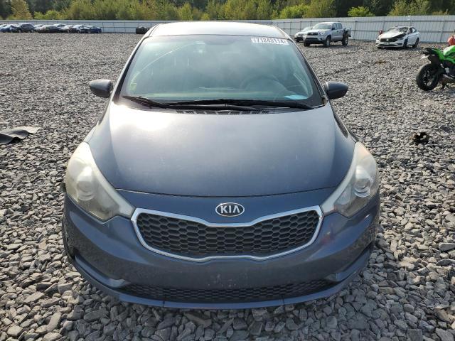 KNAFK4A69G5586254 - 2016 KIA FORTE LX GRAY photo 5