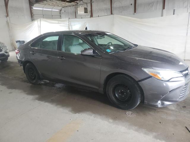 4T1BF1FK6GU142180 - 2016 TOYOTA CAMRY LE SILVER photo 4