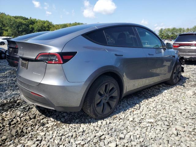 7SAYGDEE1RA328570 - 2024 TESLA MODEL Y Silber Foto 3