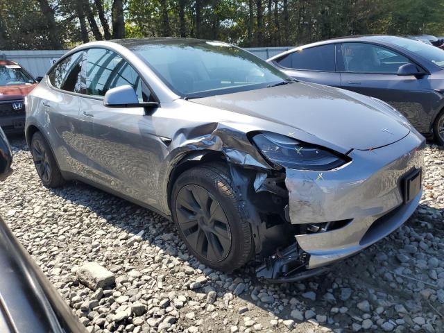 7SAYGDEE1RA328570 - 2024 TESLA MODEL Y Silber Foto 4