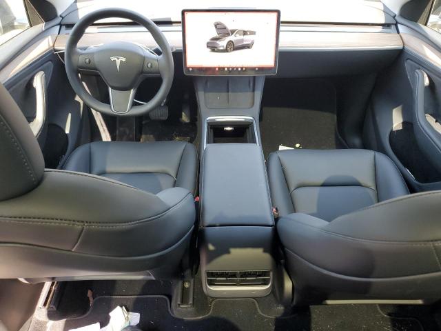 7SAYGDEE1RA328570 - 2024 TESLA MODEL Y Silber Foto 8