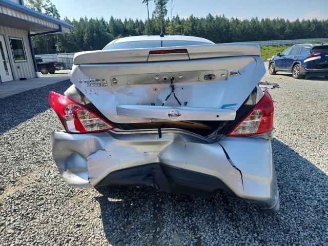 3N1CN7AP8GL844967 - 2016 NISSAN VERSA S SILVER photo 6