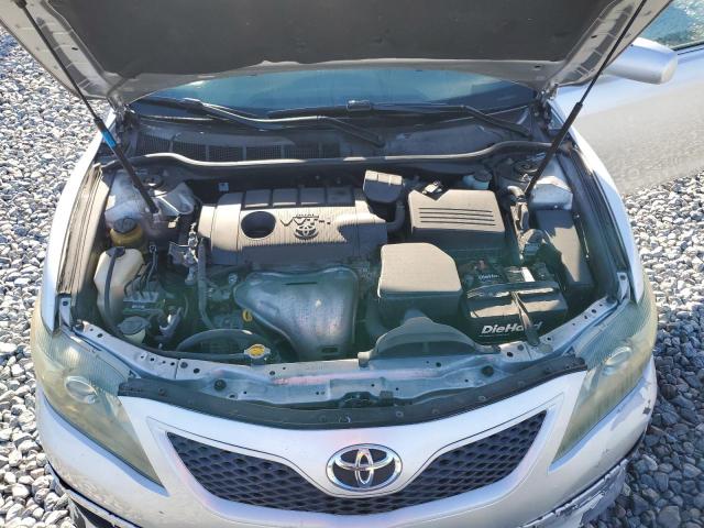 4T1BF3EK3BU188555 - 2011 TOYOTA CAMRY BASE SILVER photo 11