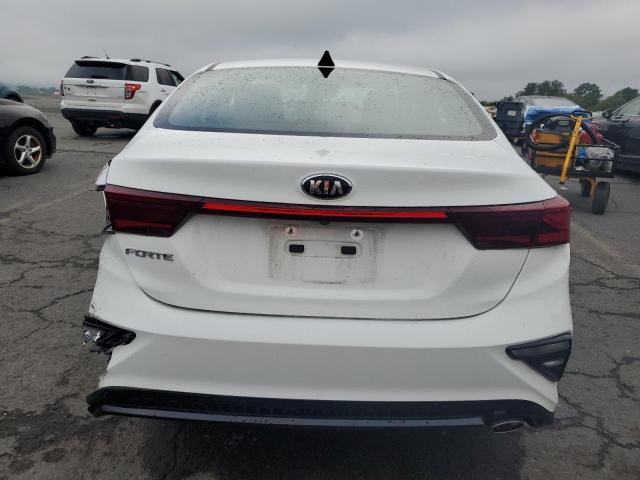 3KPF24AD5KE117290 - 2019 KIA FORTE FE WHITE photo 6
