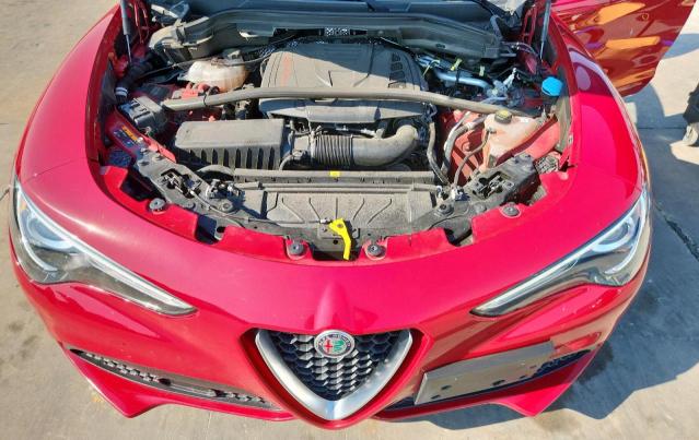 ZASPAJAN9M7C99004 - 2021 ALFA ROMEO STELVIO SPORT Красный фото 11