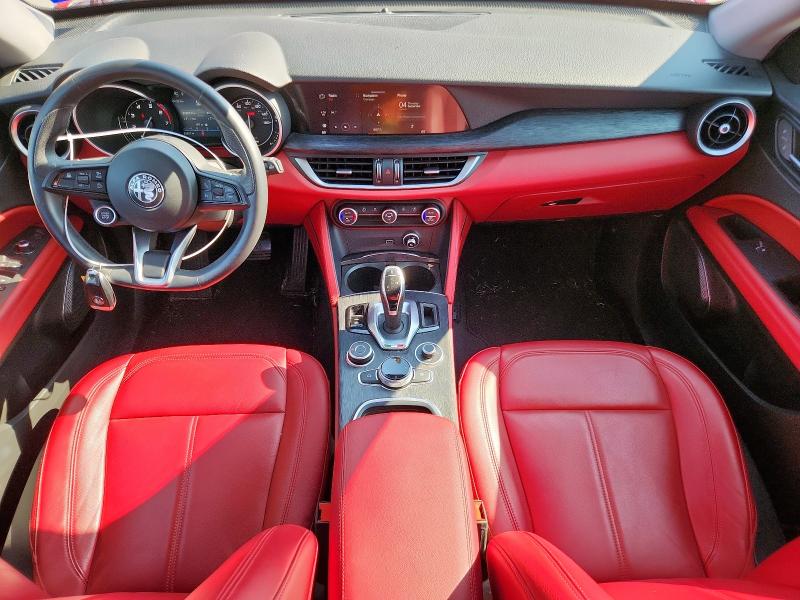 ZASPAJAN9M7C99004 - 2021 ALFA ROMEO STELVIO SPORT Красный фото 8