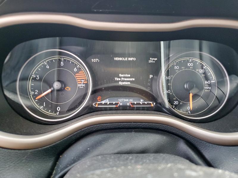 1C4PJLDB8HW518004 - 2017 JEEP CHEROKEE LIMITED RED photo 9