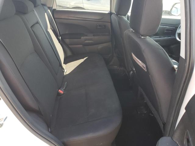 4A4AR3AU5EE013133 - 2014 MITSUBISHI OUTLANDER SPORT ES WHITE photo 11