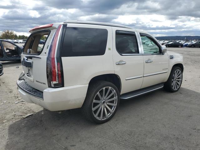 1GYS4EEJ6BR326163 - 2011 CADILLAC ESCALADE HYBRID WHITE photo 3