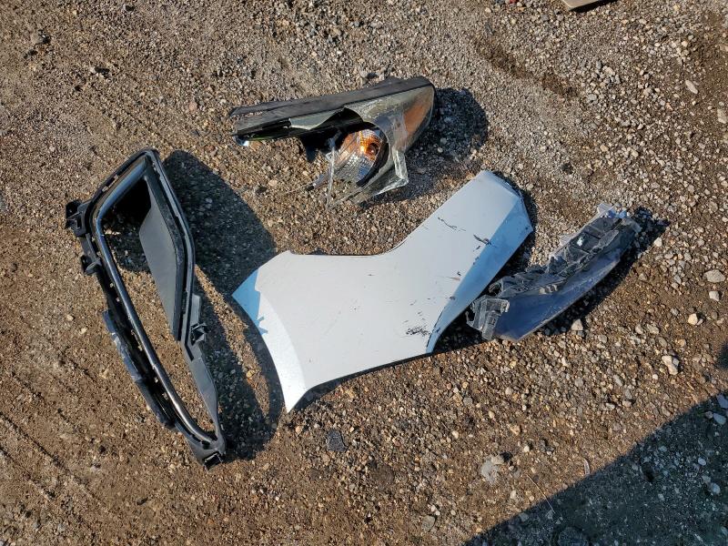 5NPE34AF4FH190176 - 2015 HYUNDAI SONATA SPORT WHITE photo 12