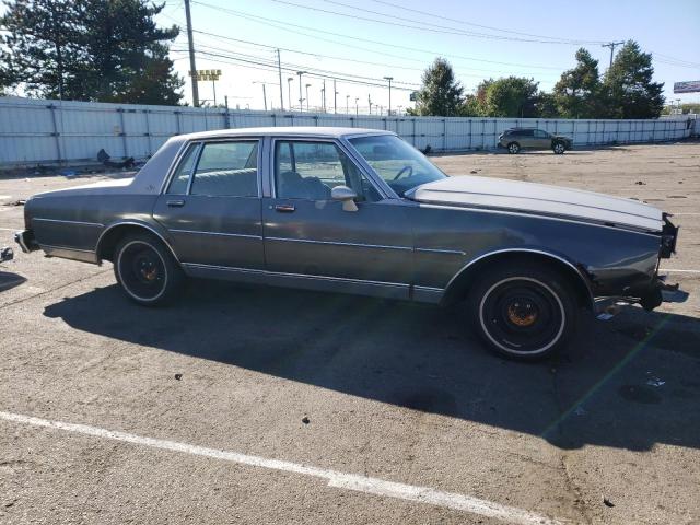 2G1AN69J8C1248003 - 1982 CHEVROLET CAPRICE CLASSIC GRAY photo 4