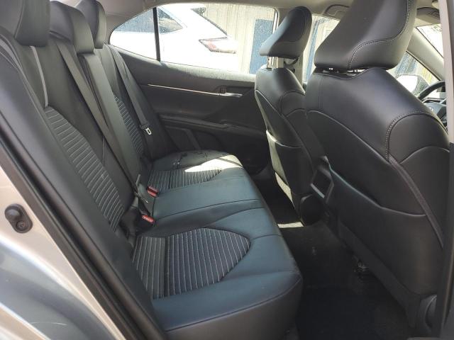 4T1G11AK8NU639286 - 2022 TOYOTA CAMRY SE 银色 照片 10