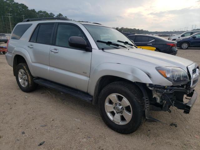 JTEZU14R28K016741 - 2008 TOYOTA 4RUNNER SR5 SILVER photo 4