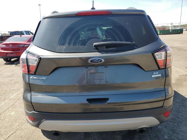 1FMCU0GD1JUA29314 - 2018 FORD ESCAPE SE GRAY photo 6