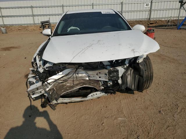 4T1G11AK3PU811162 - 2023 TOYOTA CAMRY SE NIGHT SHADE WHITE photo 5