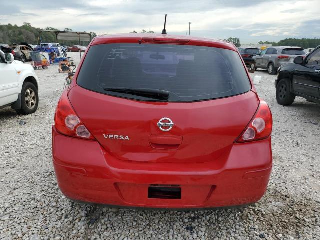 3N1BC13E98L446033 - 2008 NISSAN VERSA S RED photo 6