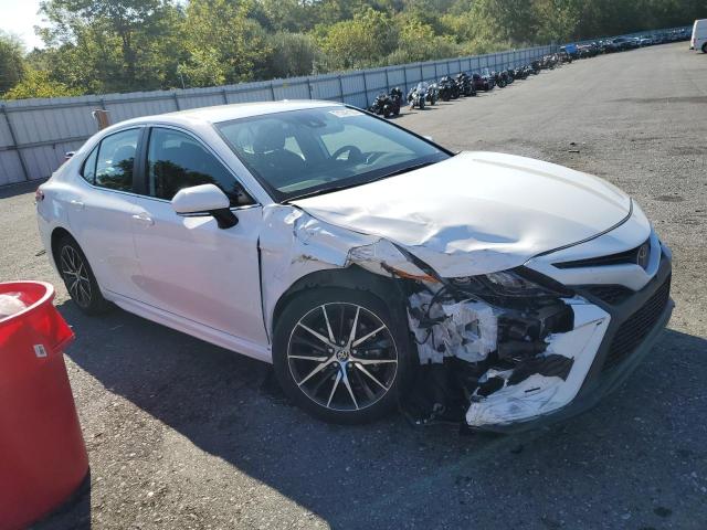 4T1G11AK4PU767799 - 2023 TOYOTA CAMRY SE NIGHT SHADE WHITE photo 4