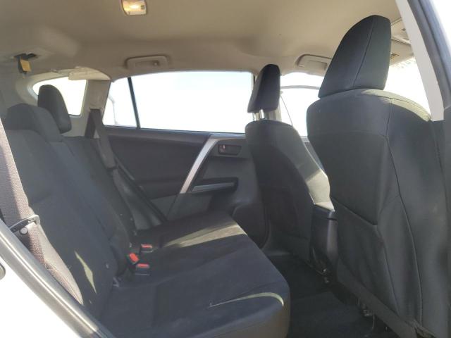 JTMZFREV2JJ155854 - 2018 TOYOTA RAV4 LE Beyaz fotoğraf 11