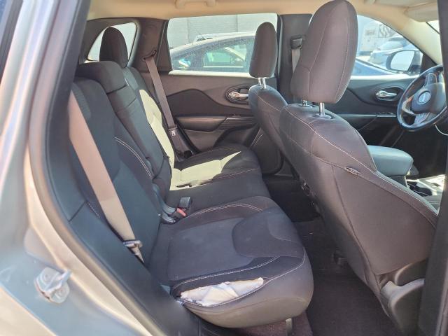 1C4PJLCB0GW351685 - 2016 JEEP CHEROKEE LATITUDE SILVER photo 10