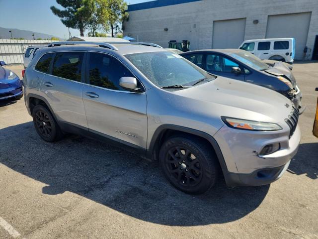 1C4PJLCB0GW351685 - 2016 JEEP CHEROKEE LATITUDE SILVER photo 4