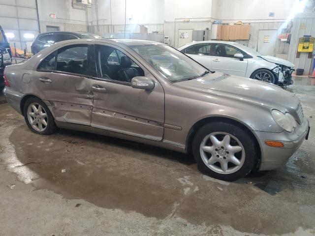 WDBRF61J33E012455 - 2003 MERCEDES-BENZ C 240 GRAY photo 4