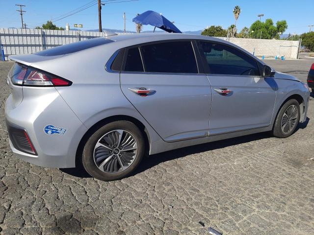 KMHC75LD3MU260441 - 2021 HYUNDAI IONIQ SEL SILVER photo 3