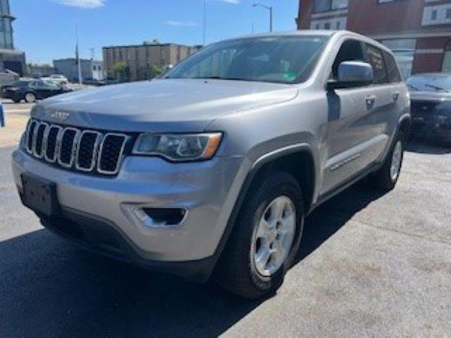 1C4RJFAG5HC771809 - 2017 JEEP GRAND CHER LAREDO 银色 照片 2