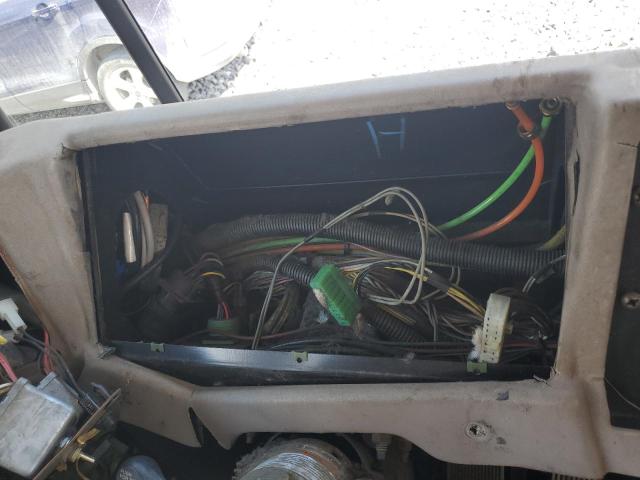 4DRBJABNX4A968557 - 2004 IC CORPORATION 3000 YELLOW photo 8