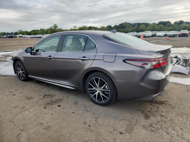 4T1G11AK3PU810402 - 2023 TOYOTA CAMRY SE NIGHT SHADE GRAY photo 2