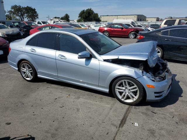 WDDGF8AB5EA902145 - 2014 MERCEDES-BENZ C 300 4MATIC SILVER photo 4