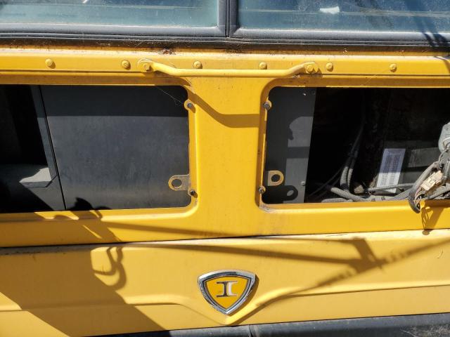 4DRBJABN04A968583 - 2004 IC CORPORATION 3000 YELLOW photo 12