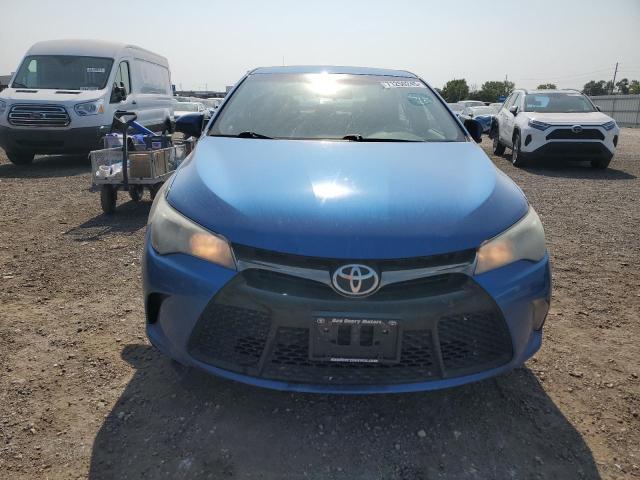 4T1BF1FK8HU639541 - 2017 TOYOTA CAMRY LE 蓝色 照片 5