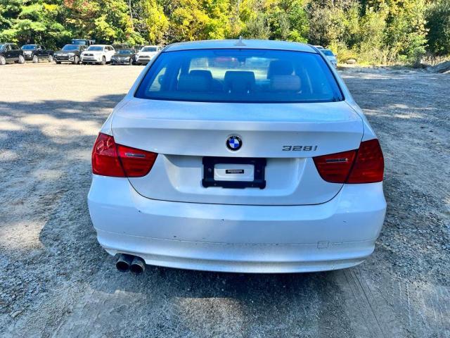 WBAPK5C52BF123048 - 2011 BMW 328 XI SULEV WHITE photo 5