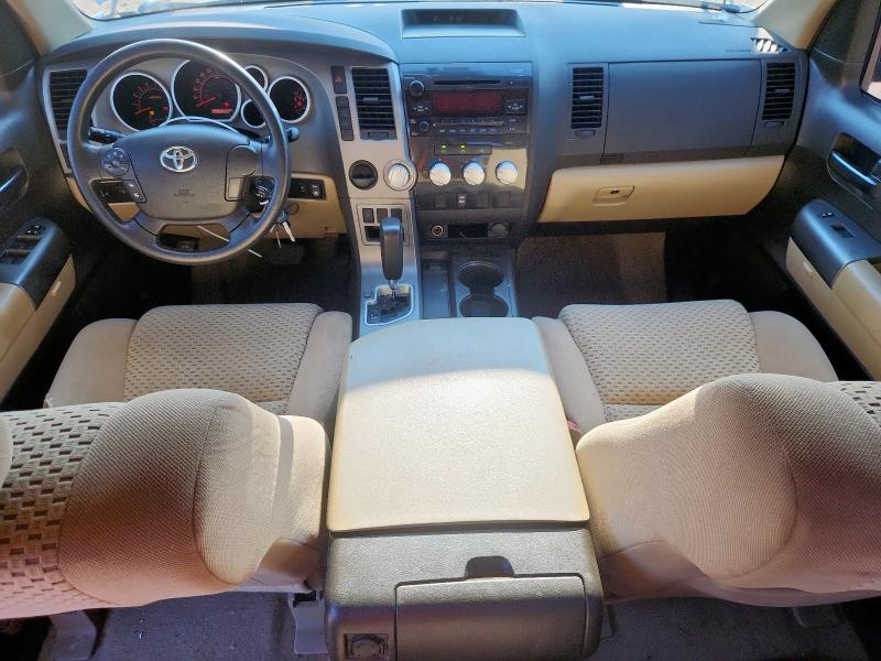 5TFRM5F15AX018365 - 2010 TOYOTA TUNDRA DOUBLE CAB SR5 WHITE photo 8