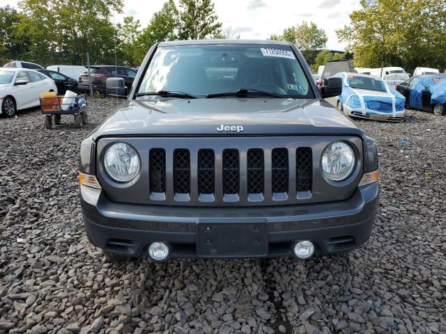 1C4NJPBA8GD699141 - 2016 JEEP PATRIOT SPORT GRAY photo 5