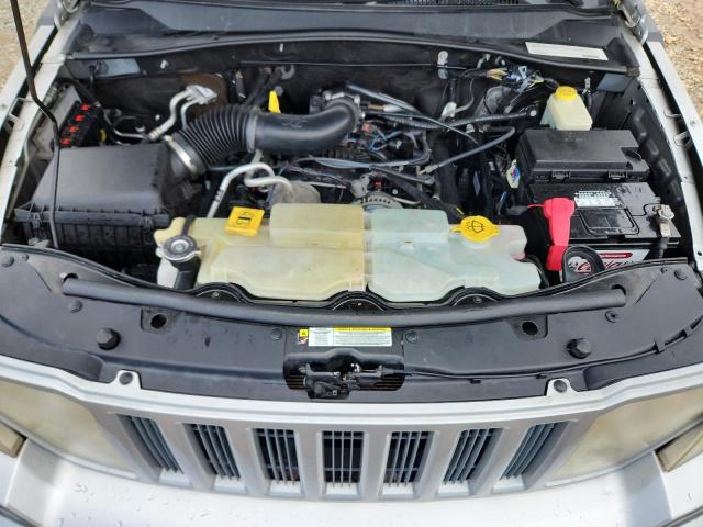 1C4PJMAK2CW170185 - 2012 JEP LIBERTY SPORT SILVER photo 12