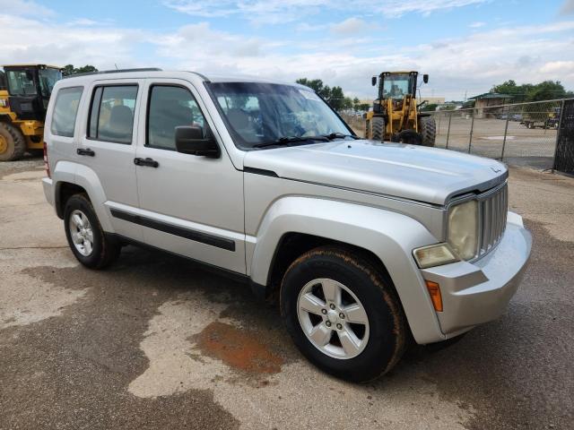 1C4PJMAK2CW170185 - 2012 JEP LIBERTY SPORT SILVER photo 4