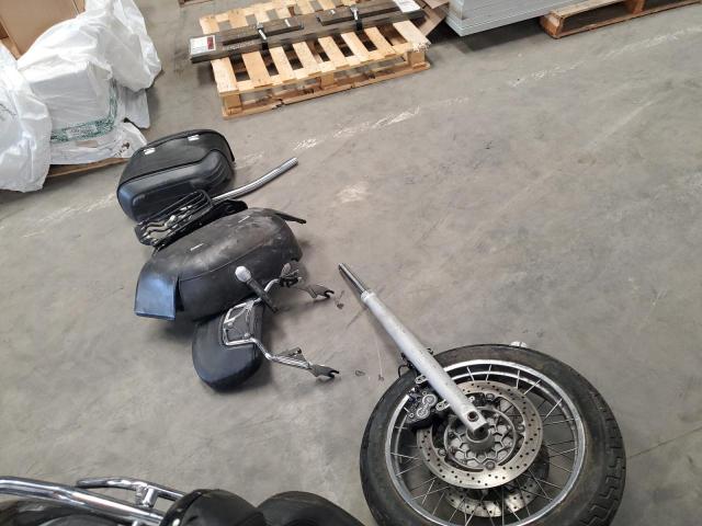 WB10434A4WZA61901 - 1998 BMW R1200 C BLACK photo 8