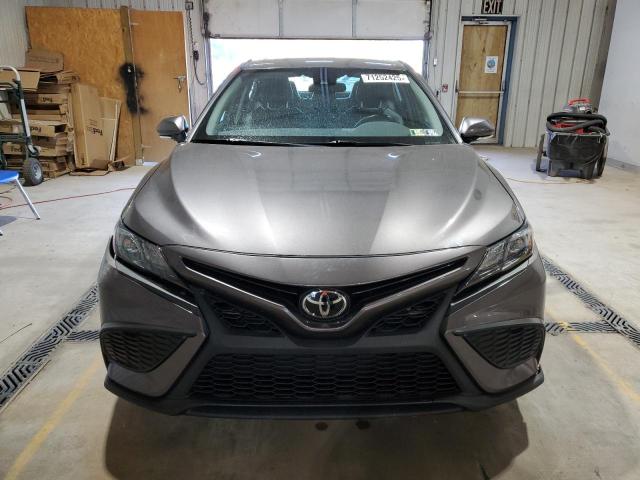 4T1G11AK8MU463404 - 2021 TOYOTA CAMRY SE გრაფიტი ფოტო 5