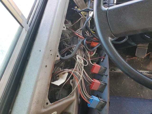 4DRBWAFN07A386127 - 2007 IC CORPORATION 3000 YELLOW photo 9