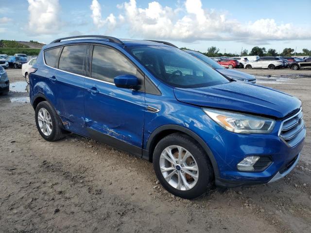 1FMCU0GD7HUC60163 - 2017 FORD ESCAPE SE BLUE photo 4